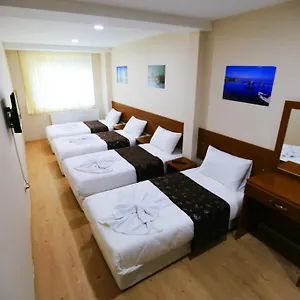 *** Bed & Breakfast Family Turkey